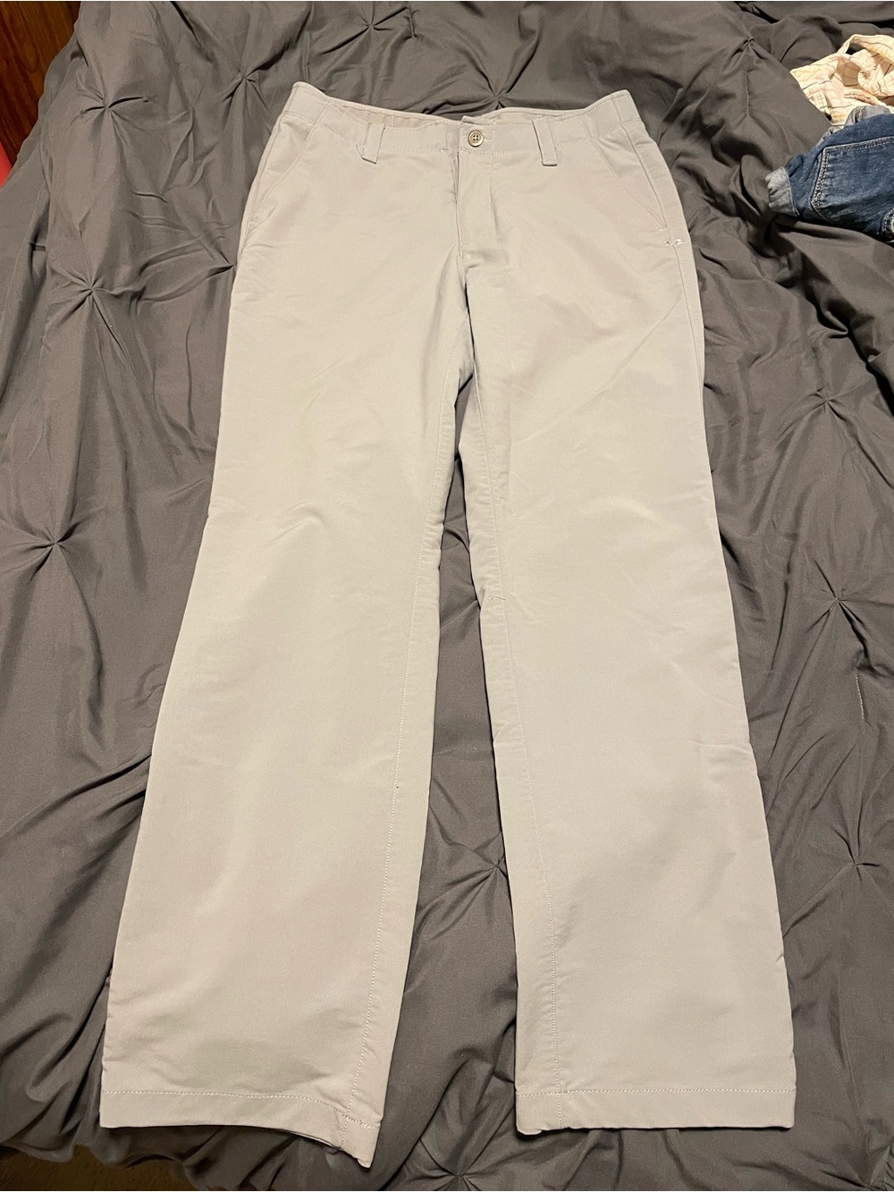 Under Armour Men’s Light Gray Chinos